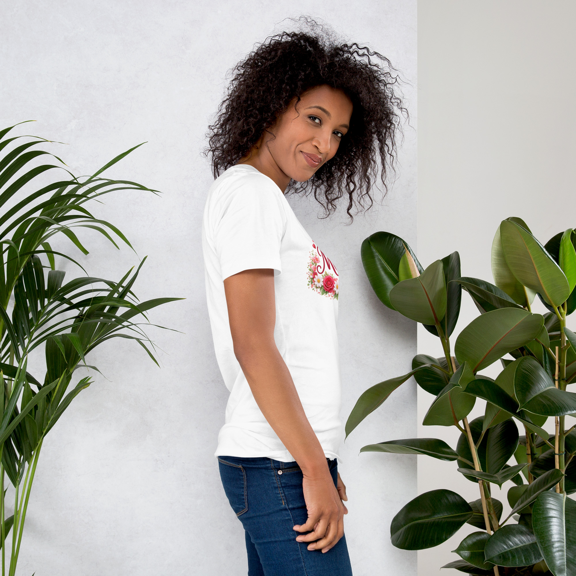 World's Best Mom Red Flowery T-Shirt - Image 31